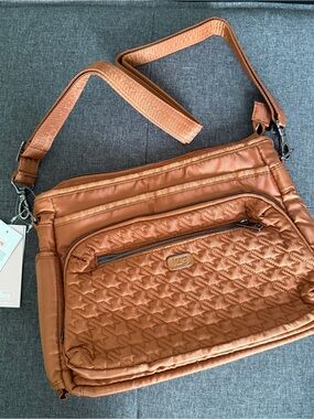 NWT Lug Shimmy SE Crossbody Purse in Copper Brown